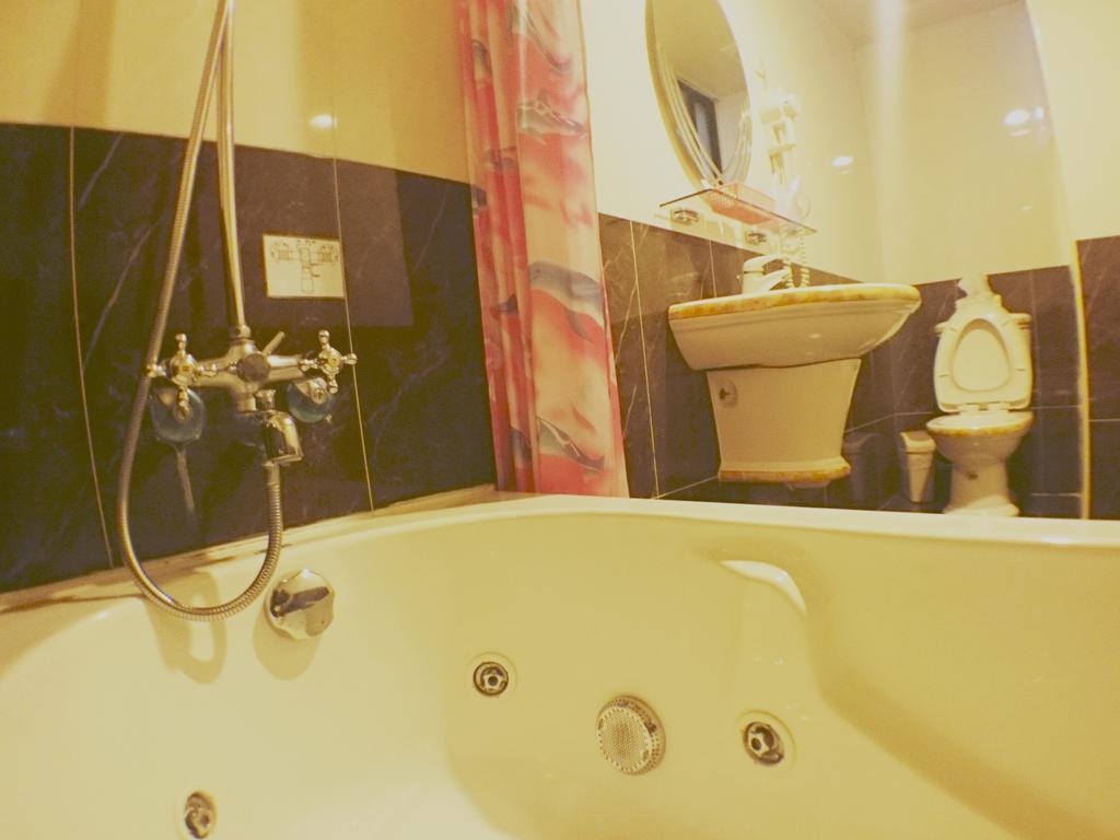 Fu Chia Hotel Keelung Oda fotoğraf